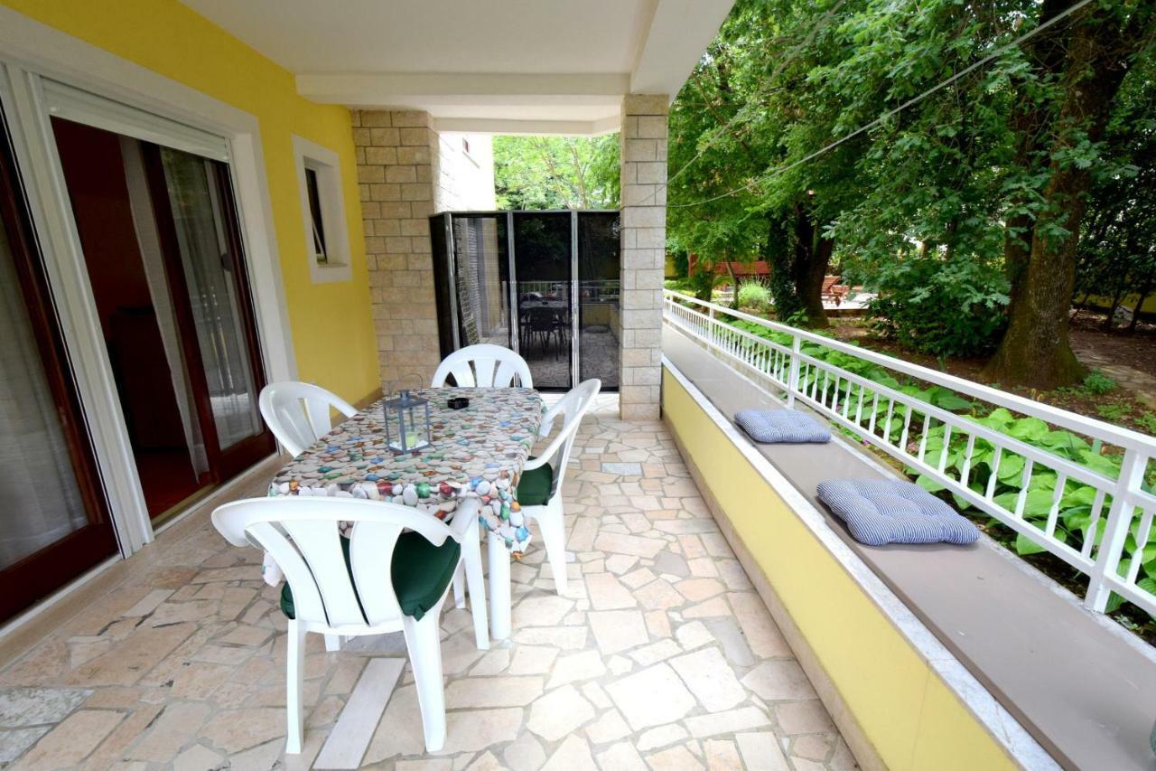 Apartments Andrea Malinska Εξωτερικό φωτογραφία
